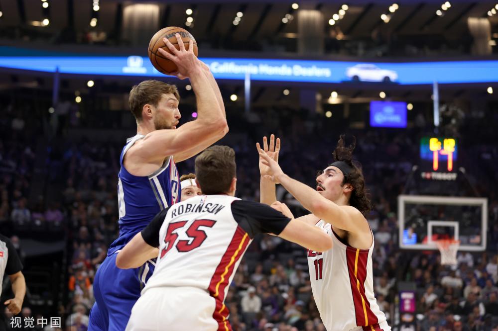 轻球员和稳 轻球员和稳