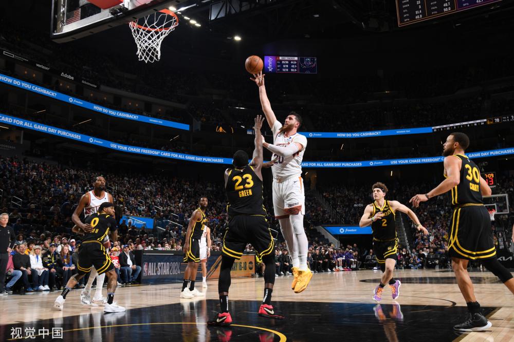 尤其在面对 尤其在面对