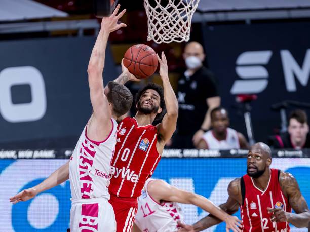 定并逮捕了 定并逮捕了