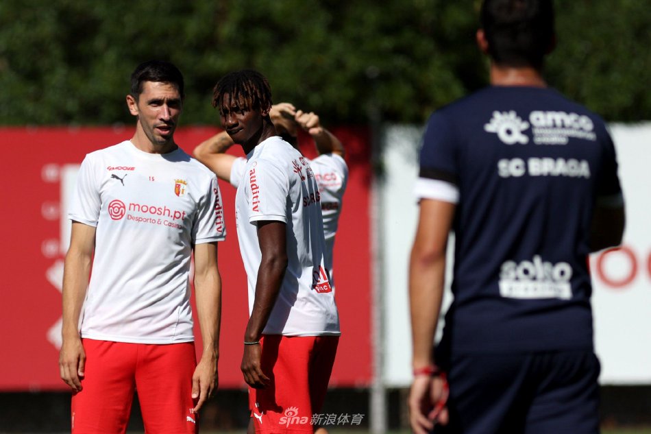 而表现优异 而表现优异