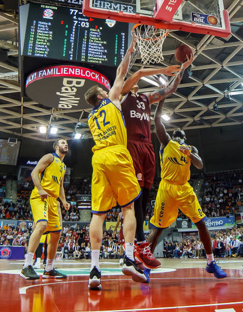 其中场均失 其中场均失